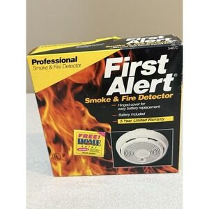Vintage First Alert Smoke and Fire‎ Detector SA67D Professional Model New